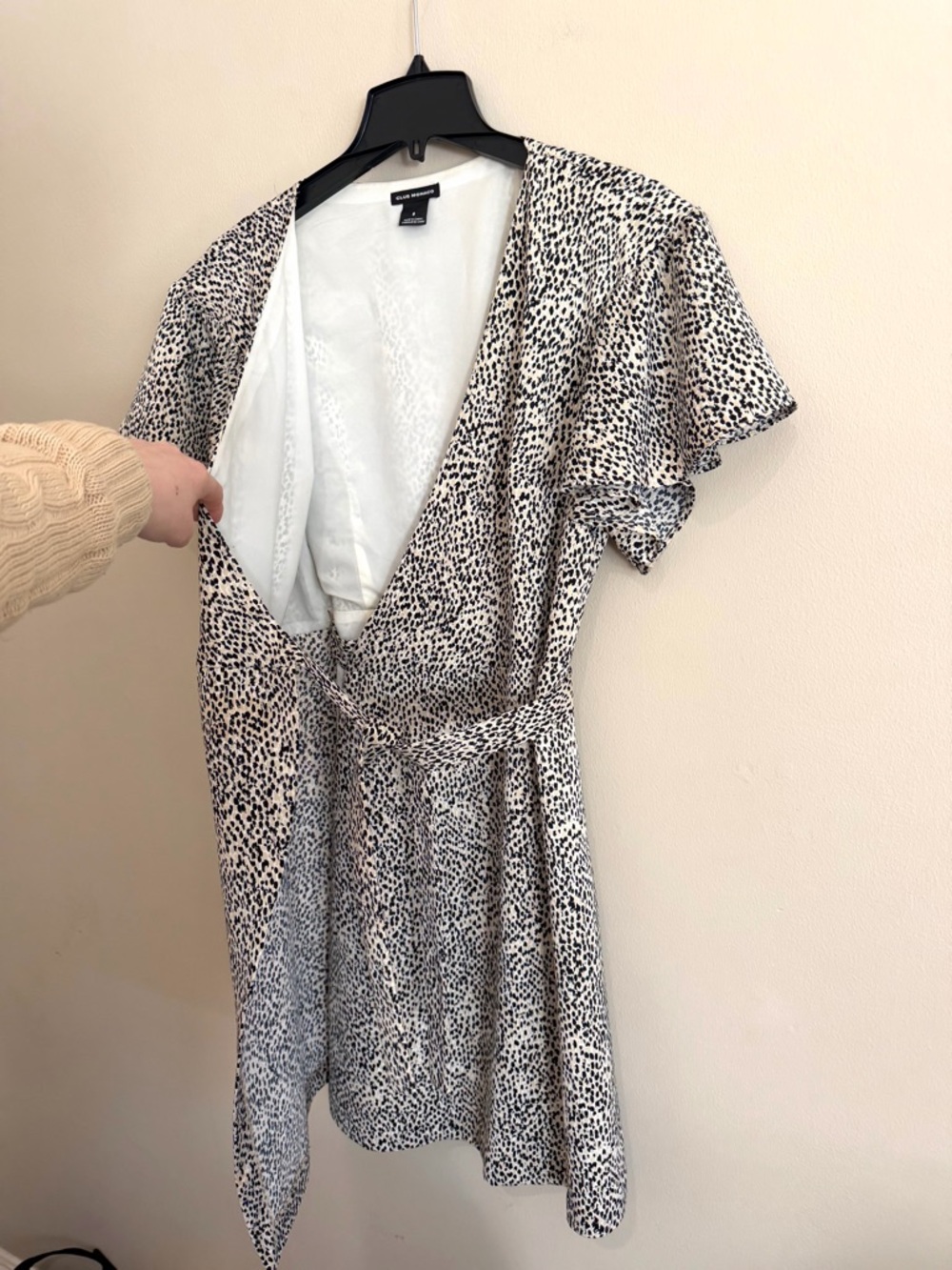 Club Monaco Flutter Sleeve Geovanna Wrap Mini Dress Mini Leopard Print Sz 8 - Picture 8 of 15